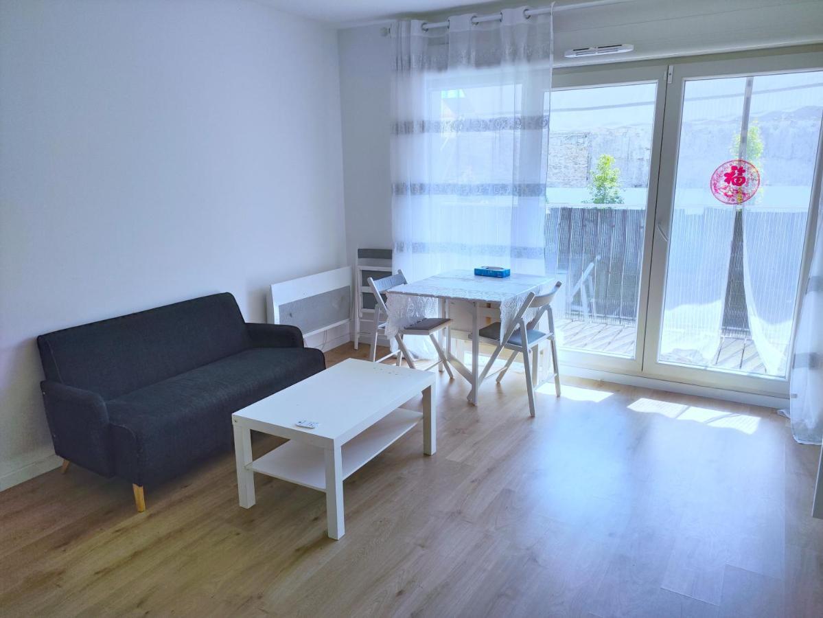Cozy Sunshine Apartment With Balcony 4 Persons Max Ivry-sur-Seine Dış mekan fotoğraf